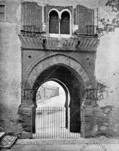 Puerta del Vino en la Alhambra de Granada. Ref: MZ00579