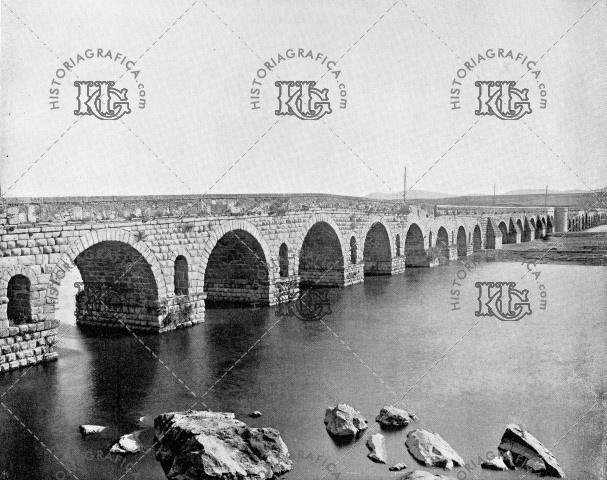 Puente romano en Mérida. Ref: MZ00650