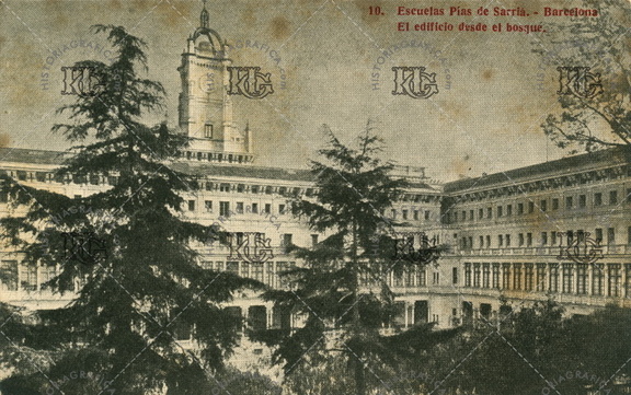 Escuelas Pías de Sarrià. El edificio desde el bosque. Ref: MZ01106