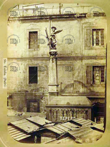 Plaza del Pedró y monumento a Santa Eulàlia. Ref: 5001858