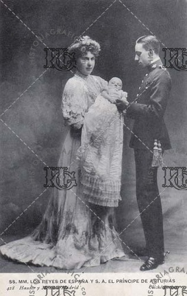 El Rey Alfonso XIII y su mujer Victoria Eugenia. Ref: EB01425