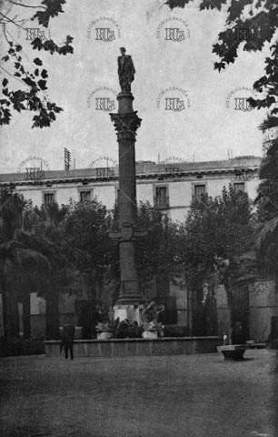 Monumento en Plaza de Medinaceli. Ref. 5001749
