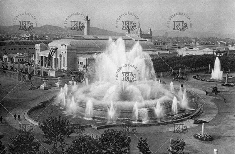Font Màgica de Montjuïc durante Expo 1929. Ref: MZ01772