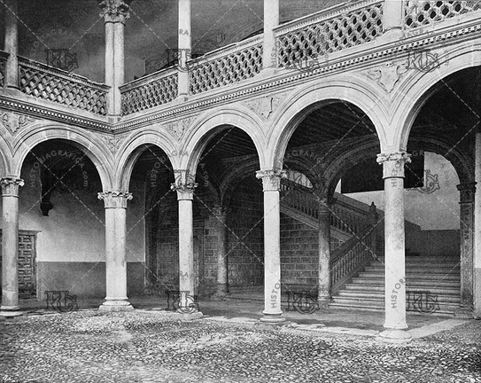 Patio del Palacio Arzobispal de Alcalá de Henares. Ref: MZ00850