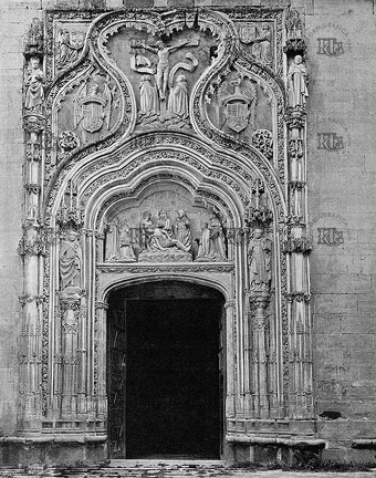 Puerta de la iglesia de Santa Cruz en Segovia. Ref: MZ00869