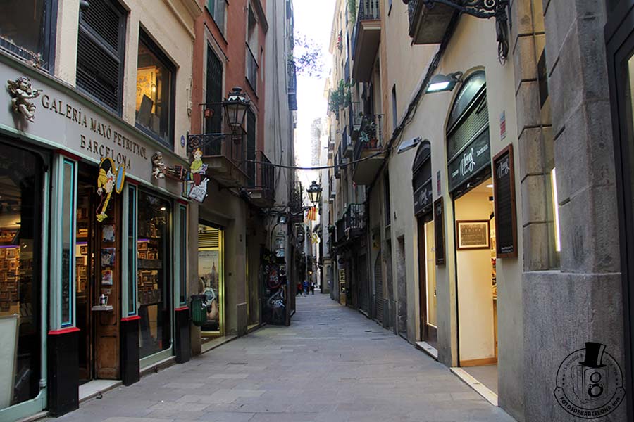 La llegenda del carrer Petrixol de Barcelona - fotosdebarcelona.com