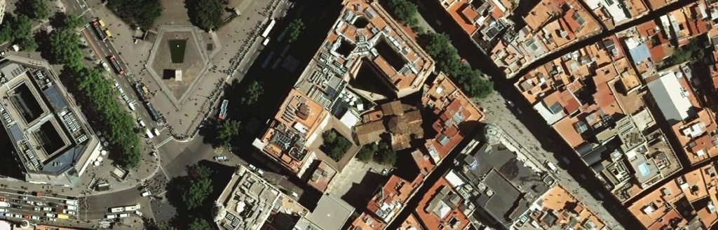 Vista aèria del conjunt de Santa Anna de Barcelona